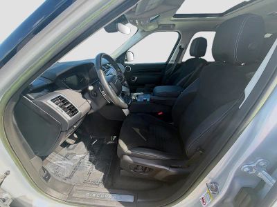 2023 Land Rover Discovery — photo 16 view