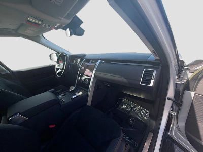 2023 Land Rover Discovery — photo 30 view
