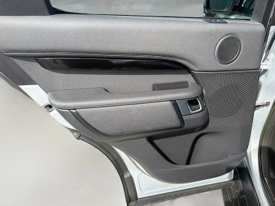 2023 Land Rover Discovery — photo 23 view