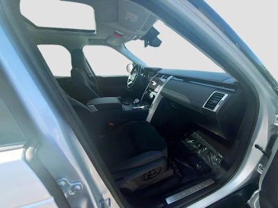 2023 Land Rover Discovery — photo 29 view