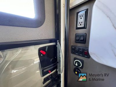 2026 Thor Motor Coach Chateau - Photo 41