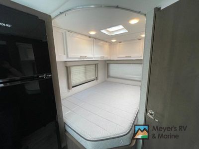 2026 Thor Motor Coach Chateau - Photo 18