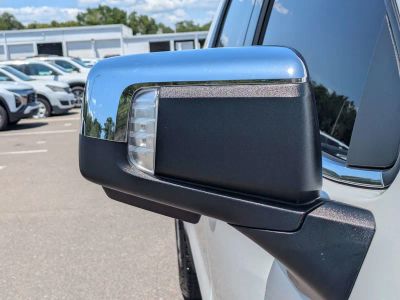 2025 Chevrolet Silverado 1500 — photo 11 view
