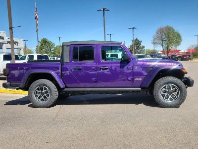 2026 Jeep Gladiator — side profile view