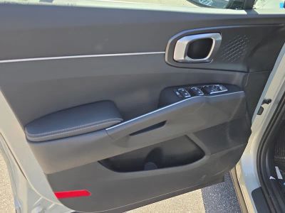 2026 Kia Sorento — photo 17 view