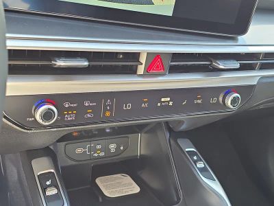 2026 Kia Sorento — photo 24 view