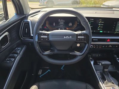2026 Kia Sorento — photo 13 view