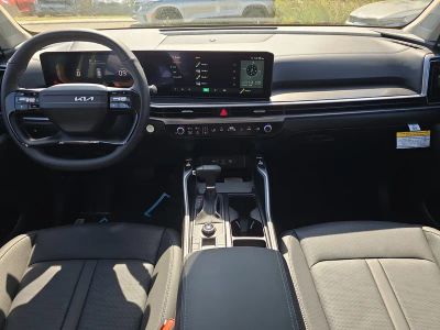 2026 Kia Sorento — photo 12 view