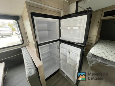 2026 Grand Design Imagine - Photo 17