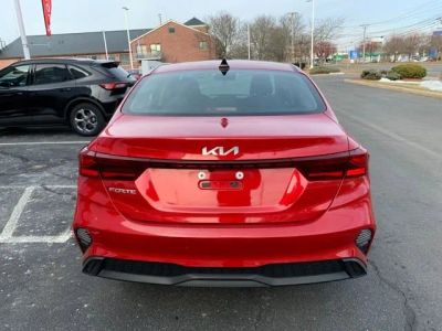 2023 Kia Forte LXS - Photo 5