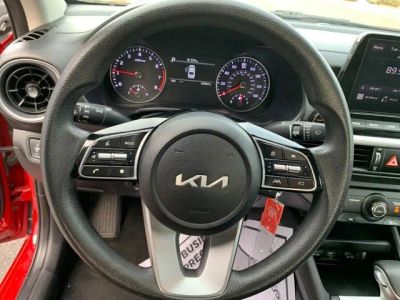 2023 Kia Forte LXS - Photo 16