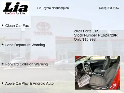 2023 Kia Forte LXS - Photo 8