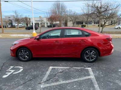 2023 Kia Forte LXS - Photo 7