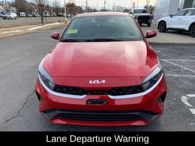 2023 Kia Forte LXS - Photo 10