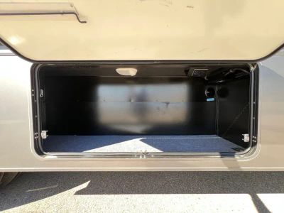 2022 Winnebago ADVENTURER - Photo 26