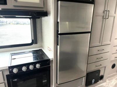 2023 Thor Motor Coach Quantum - Photo 13