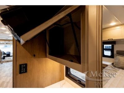 2026 Thor Motor Coach Luminate - Photo 26