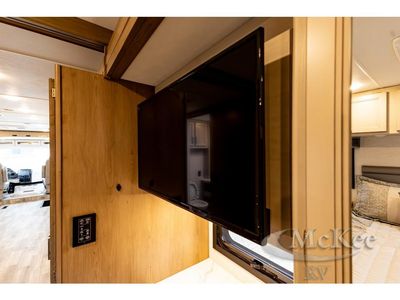 2026 Thor Motor Coach Luminate - Photo 25