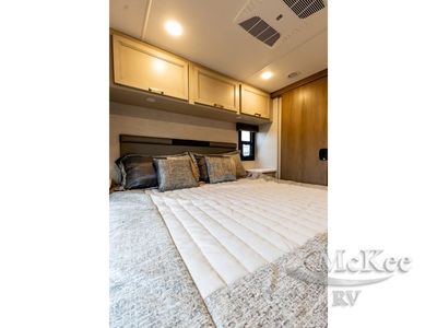 2026 Thor Motor Coach Luminate - Photo 23