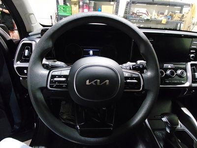 2023 Kia Sorento - Photo 12
