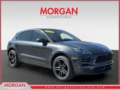 2021 Porsche Macan Base — front three-quarter view