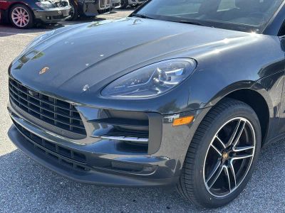 2021 Porsche Macan — photo 9 view