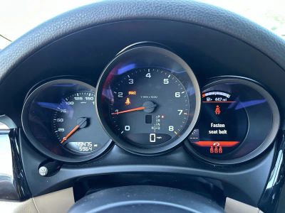 2021 Porsche Macan — photo 34 view