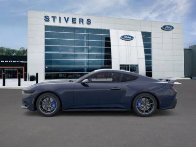 2026 Ford Mustang - Photo 4