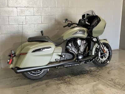 2025 Indian Motorcycle Challenger Dark Horse 112 Moss Green Smoke - Photo 4