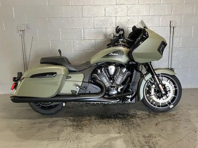 2025 Indian Motorcycle Challenger Dark Horse 112 Moss Green Smoke - Photo 9