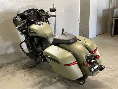 2025 Indian Motorcycle Challenger Dark Horse 112 Moss Green Smoke - Photo 5
