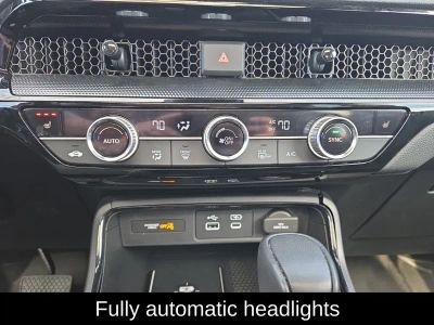 2024 Honda CR-V Hybrid Sport Touring — photo 16 view