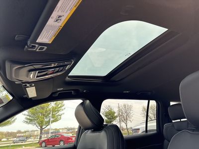 2026 Jeep Grand Cherokee L - Photo 2