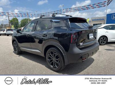 2025 Nissan Kicks — detail view