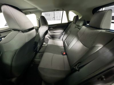 2025 Toyota RAV4 - Photo 25