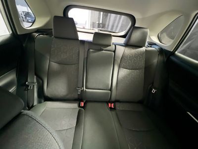 2025 Toyota RAV4 - Photo 29