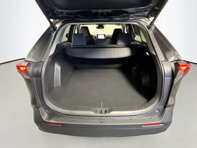 2025 Toyota RAV4 - Photo 30