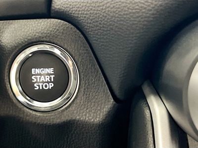 2025 Toyota RAV4 - Photo 20