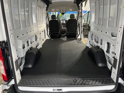 2026 Ford Transit Cargo Van - Photo 9