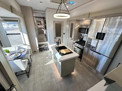 2025 Grand Design Solitude - Photo 8