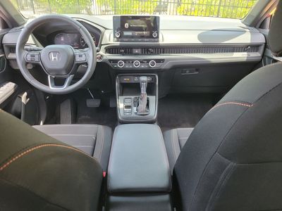 2023 Honda CR-V Hybrid — photo 12 view