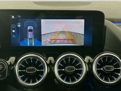 2026 Mercedes-Benz GLA — photo 13 view