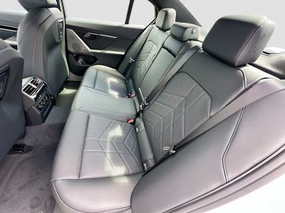 2026 BMW 5 Series — photo 20 view