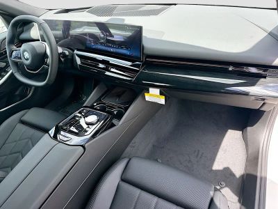 2026 BMW 5 Series — photo 24 view