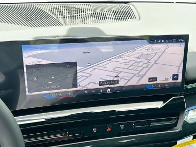 2026 BMW 5 Series — photo 11 view