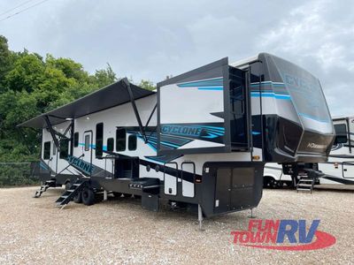 2025 Heartland Cyclone - Photo 1
