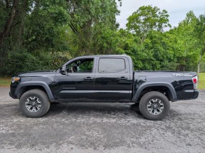 2021 Toyota Tacoma - Photo 2