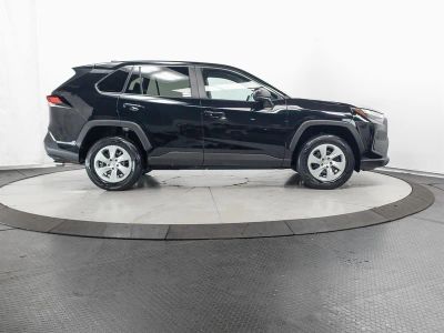 2024 Toyota RAV4 - Photo 12