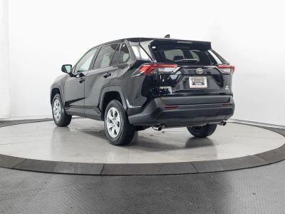 2024 Toyota RAV4 - Photo 8