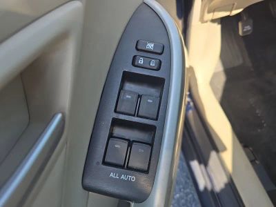 2015 Toyota Prius — photo 14 view